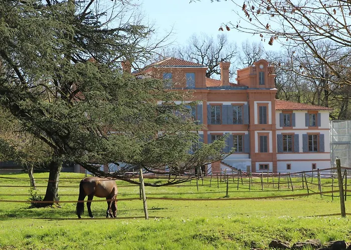 Hotel Domaine De Pousinies