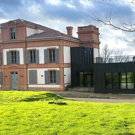 Domaine De Pousinies Hotel *