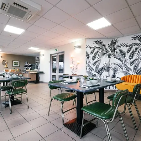 Domaine De Pousinies Saint-Étienne-de-Tulmont