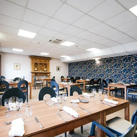 Domaine De Pousinies Hotel Saint-Etienne-de-Tulmont